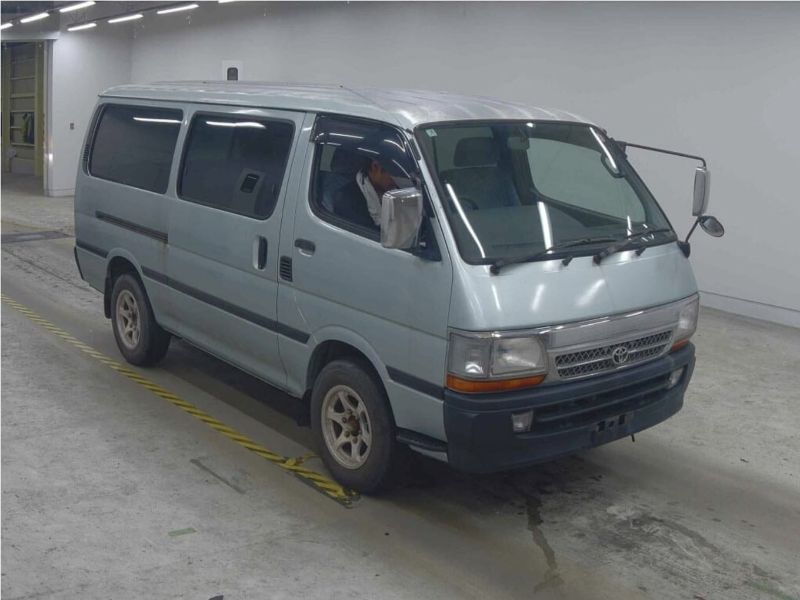 29399 TOYOTA HIACE 2001