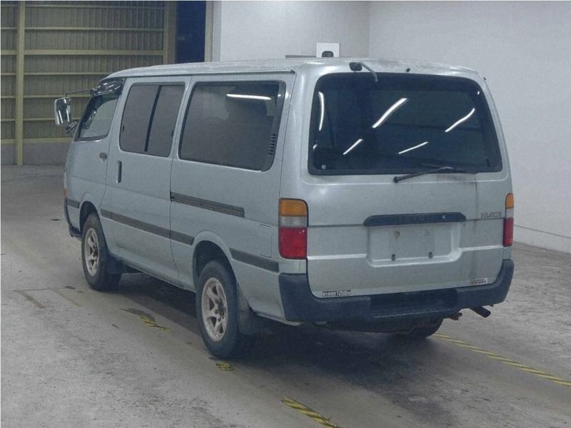  29399  TOYOTA HIACE  2001  