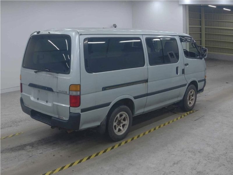  29399  TOYOTA HIACE  2001  