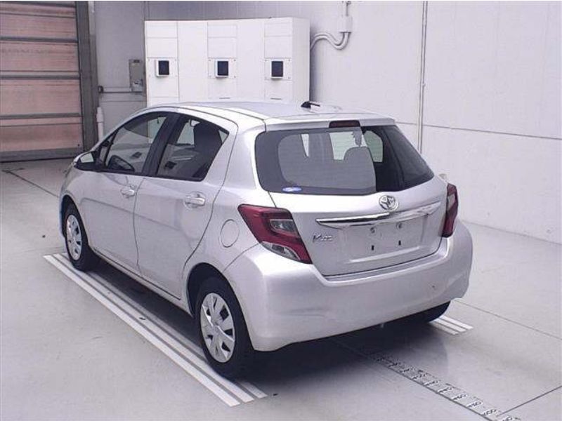  29400  TOYOTA VITZ  2016  