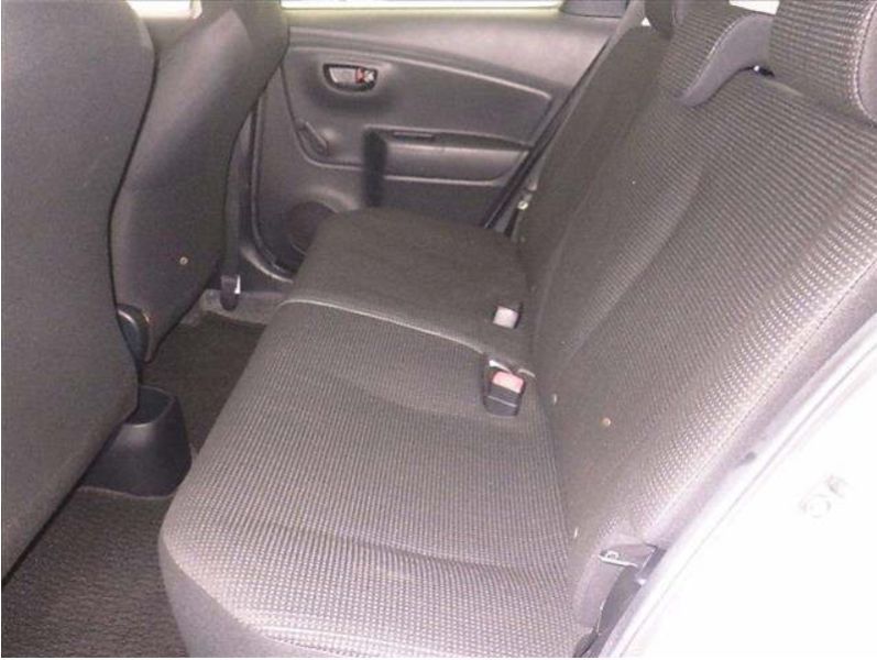  29400  TOYOTA VITZ  2016  