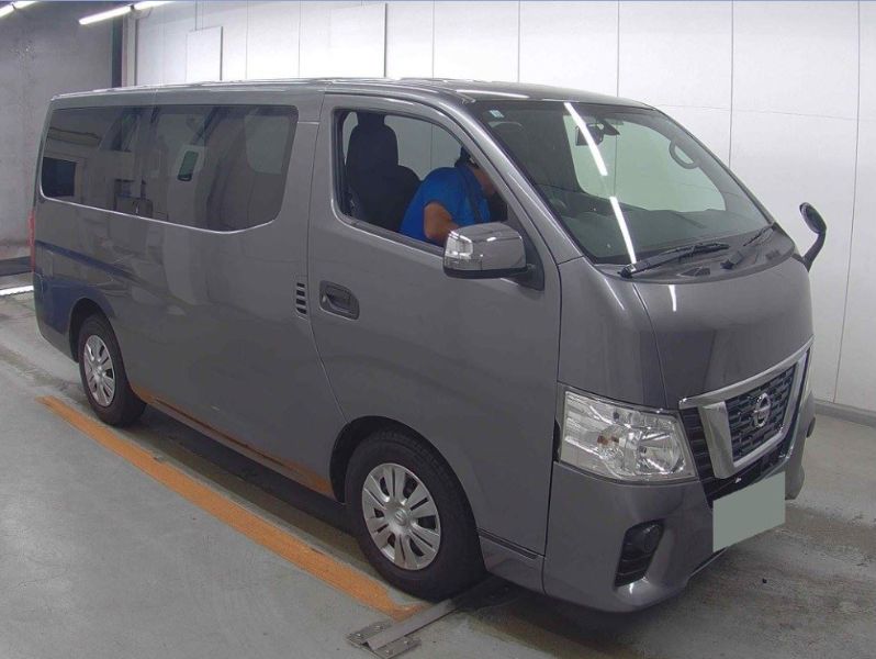 29404 NISSAN CARAVAN 2018
