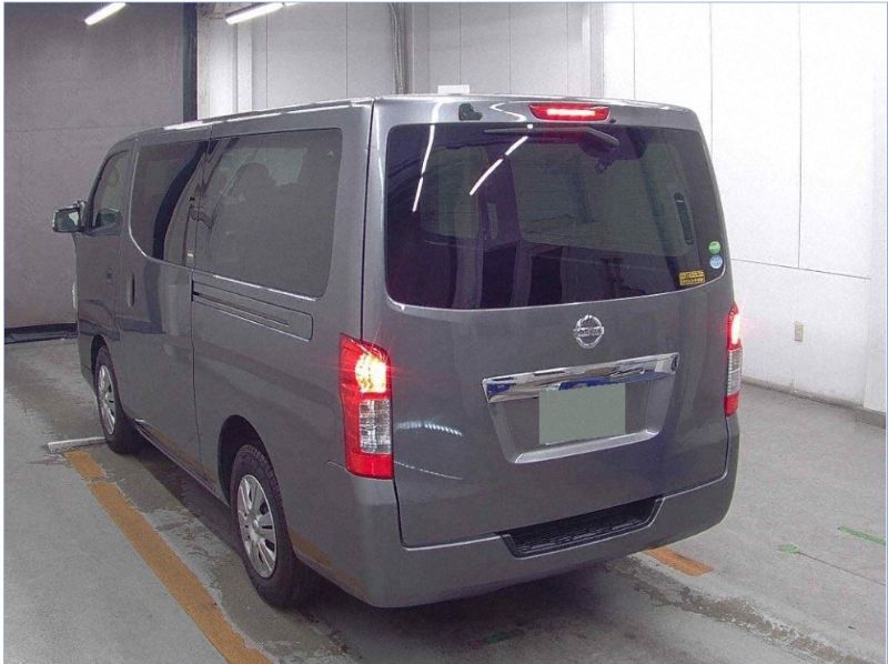 29404  NISSAN CARAVAN  2018  