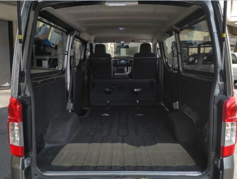  29404  NISSAN CARAVAN  2018  