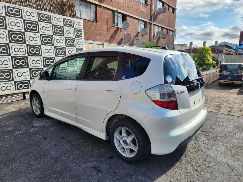  29411  HONDA FIT  2009  