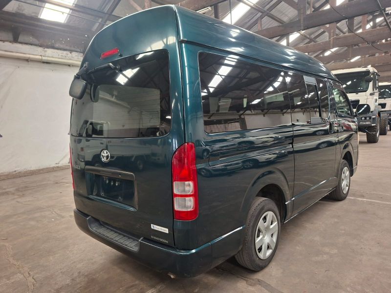  29417  TOYOTA HIACE  2005  