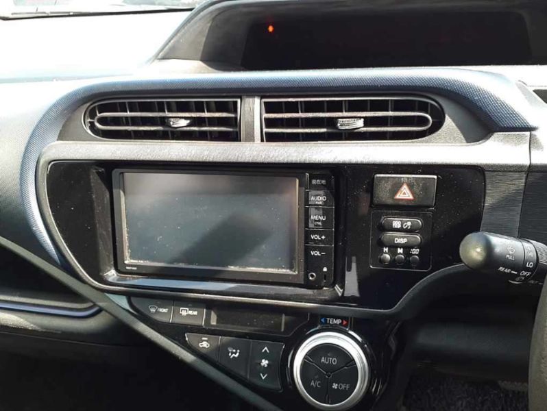  29419  TOYOTA AQUA  2016  