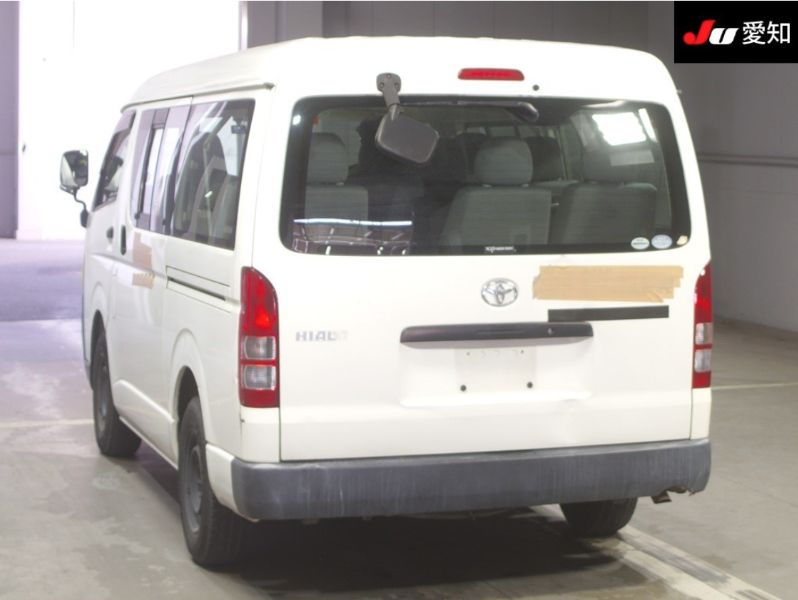  29425  TOYOTA HIACE  2010  