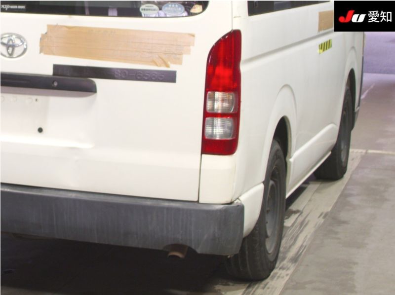 29425  TOYOTA HIACE  2010  
