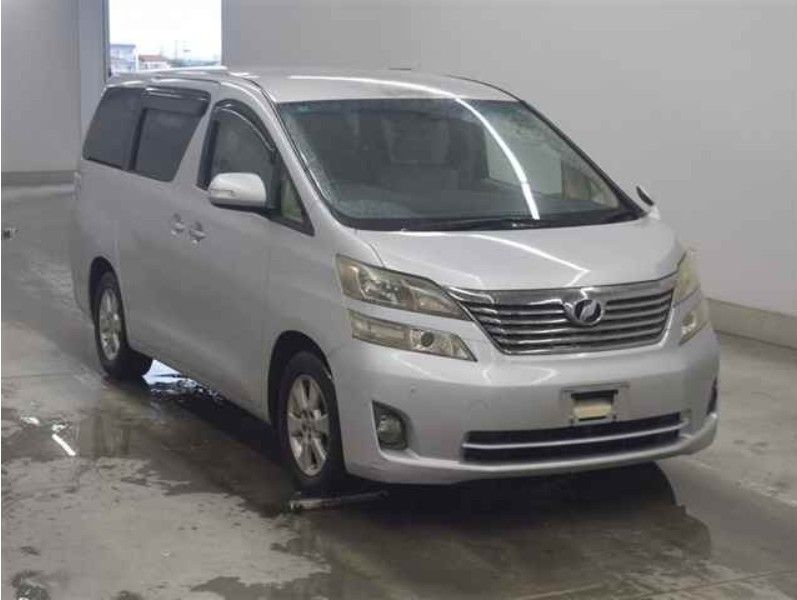  28793 TOYOTA SIENTA  2013  