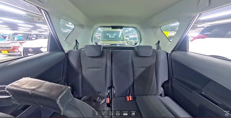  29435  TOYOTA RACTIS  2010  