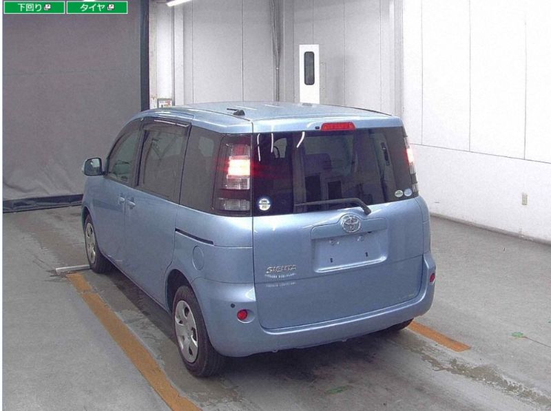  29441  TOYOTA SIENTA  2011  