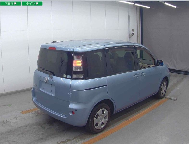  29441  TOYOTA SIENTA  2011  