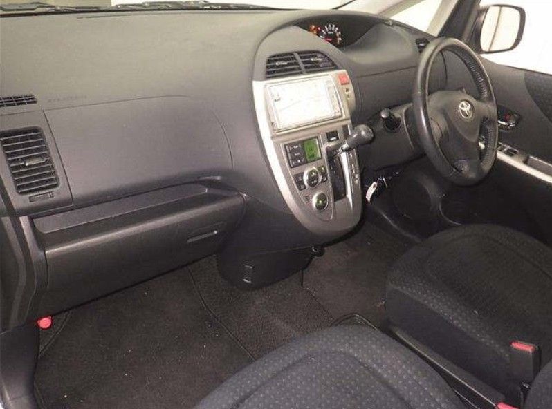 29442  TOYOTA RACTIS  2010  