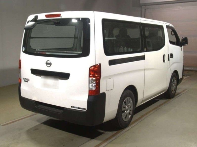  29443  NISSAN CARAVAN  2017  