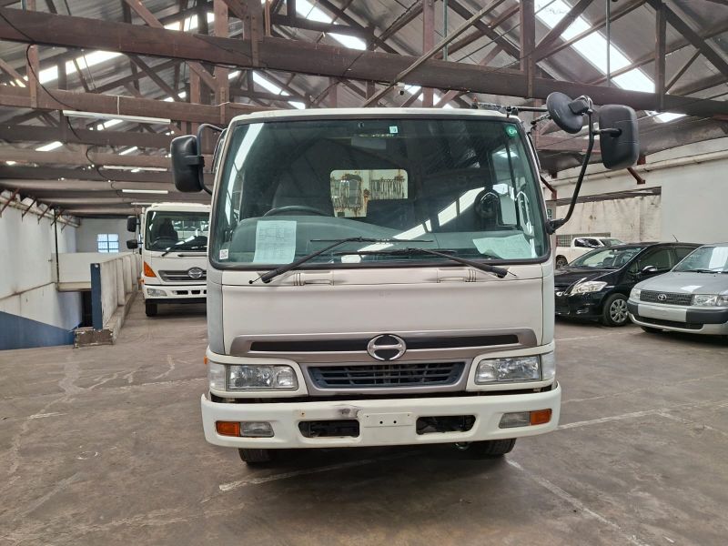  29446  HINO RANGER  2001 