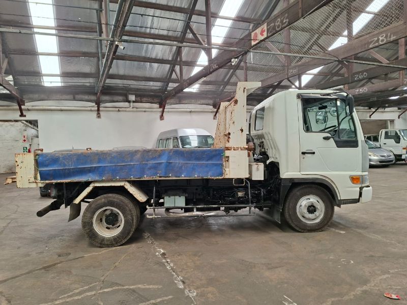  29446  HINO RANGER  2001  