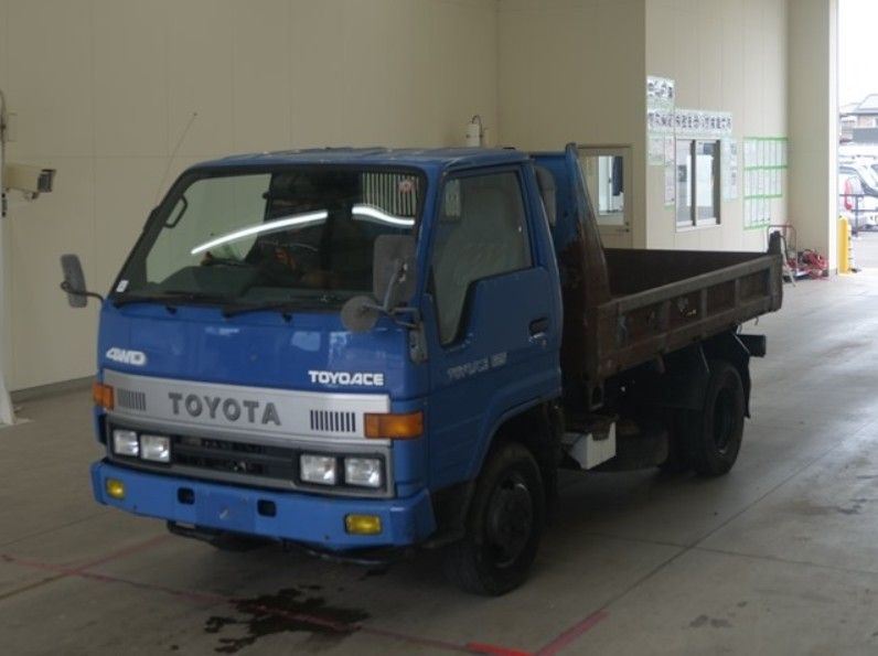  28440 HINO DUTRO  2003  