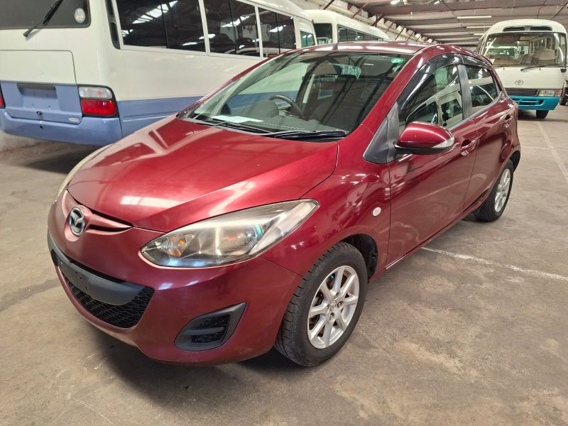  29464  MAZDA DEMIO  2011  