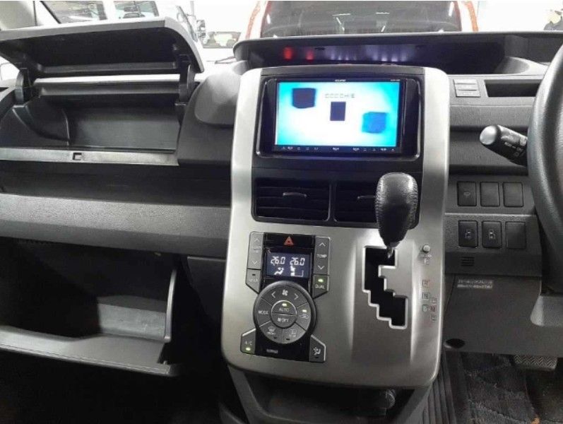  29467  TOYOTA NOAH  2007  