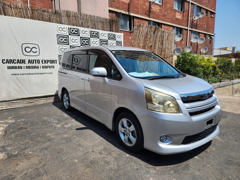  29467  TOYOTA NOAH  2007  