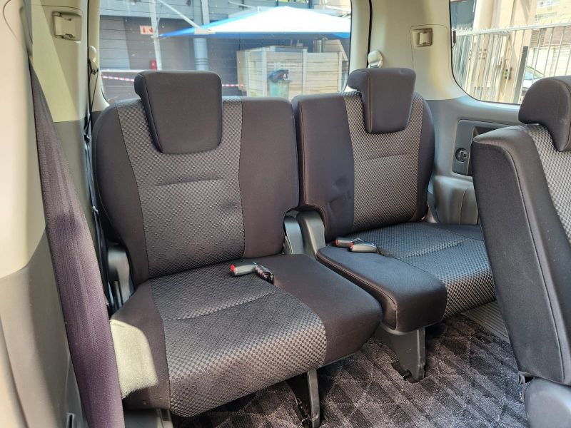  29467  TOYOTA NOAH  2007  