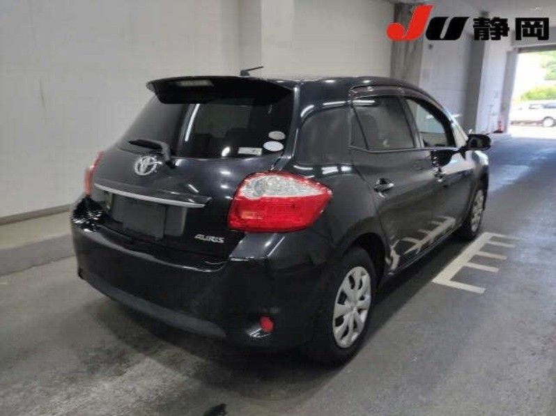  29469  TOYOTA AURIS  2011  