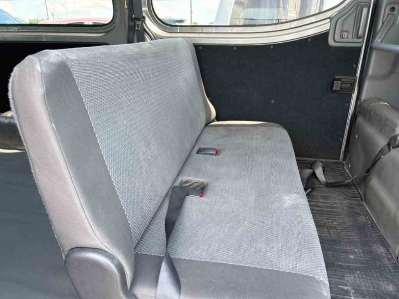  29475  NISSAN CARAVAN  2017  