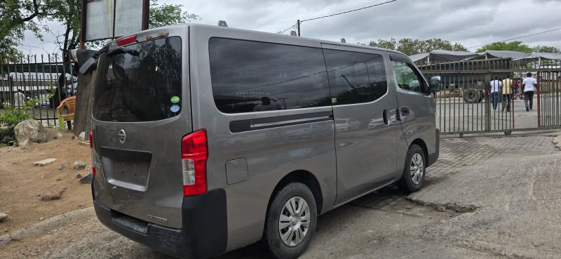  29475  NISSAN CARAVAN  2017  