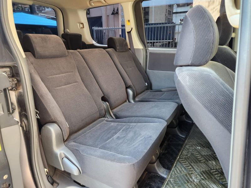  29477  TOYOTA NOAH  2009  