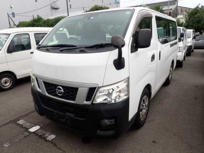  25685 TOYOTA HIACE  2006  