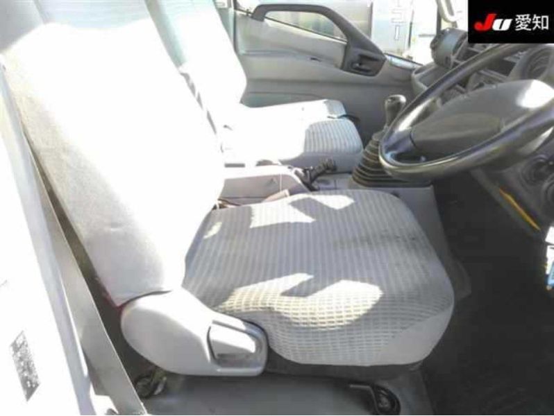  29489  HINO DUTRO  2016  