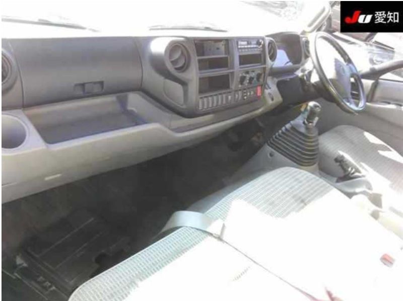  29489  HINO DUTRO  2016  
