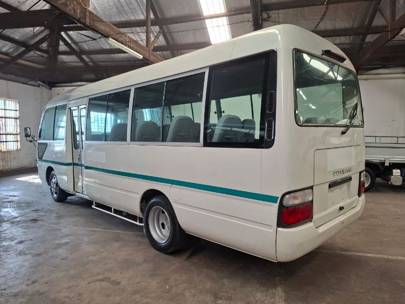  29491  TOYOTA COASTER  2002  