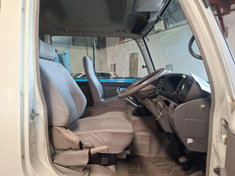  29491  TOYOTA COASTER  2002  