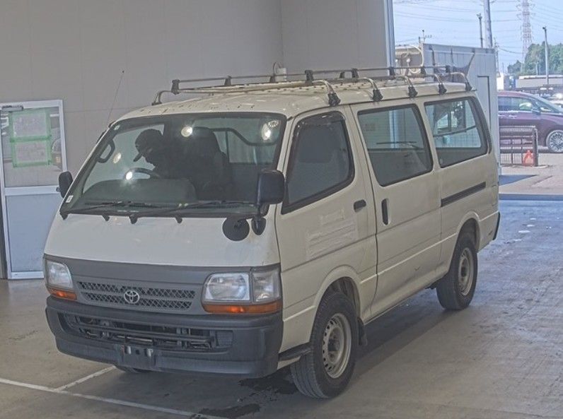  29404 NISSAN CARAVAN  2018  