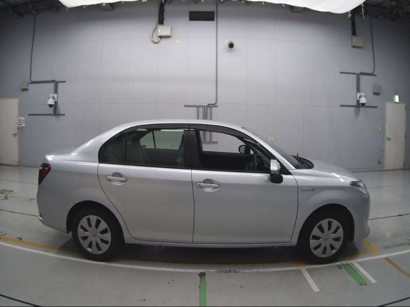  29520  TOYOTA COROLLA AXIO  2016  
