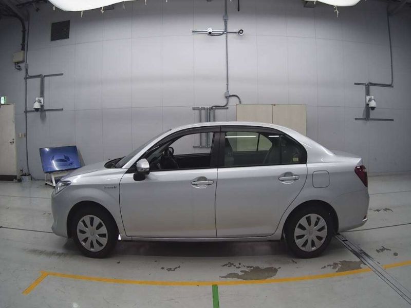  29520  TOYOTA COROLLA AXIO  2016  