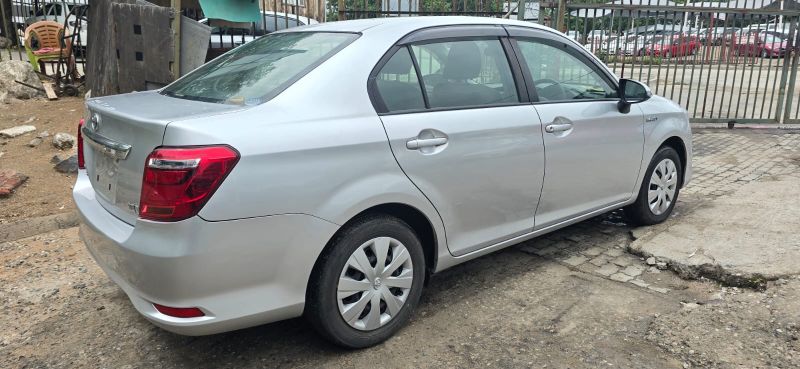  29520  TOYOTA COROLLA AXIO  2016  