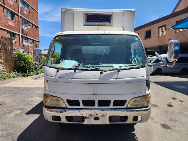  29521  HINO DUTRO  2006 