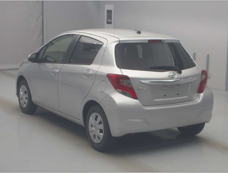  29525  TOYOTA VITZ  2016  