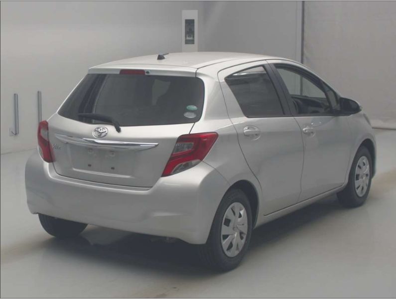  29525  TOYOTA VITZ  2016  