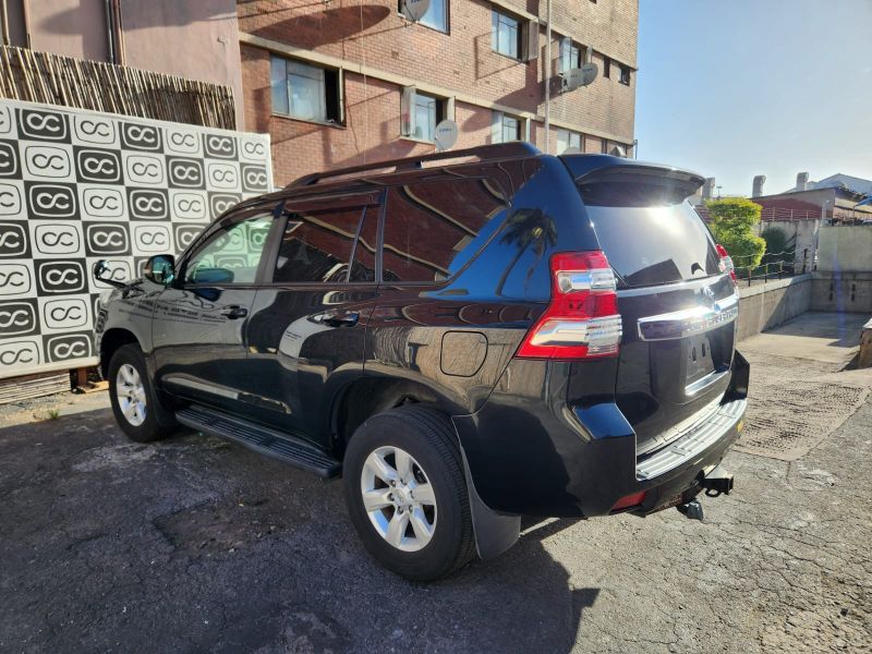  29528  TOYOTA LANDCRUISER PRADO  2016  