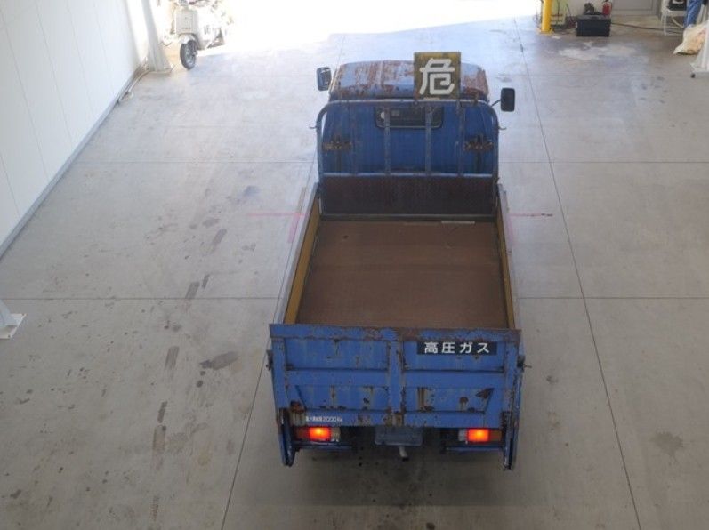  29535  TOYOTA DYNA  1990  