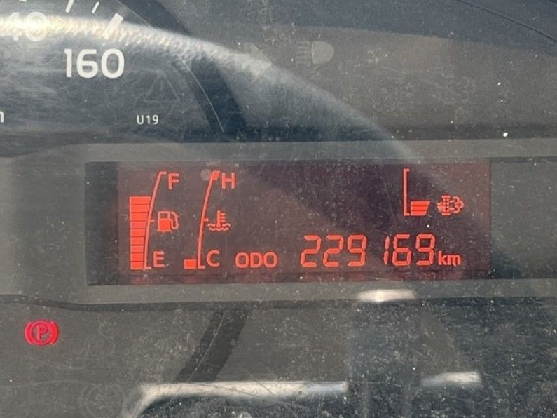  29537  HINO DUTRO  2015  