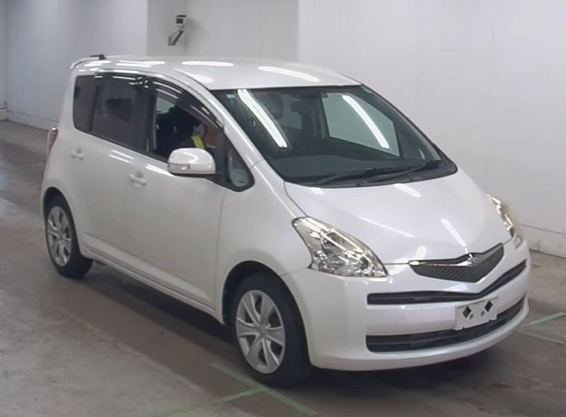  27910 TOYOTA AURIS  2011  