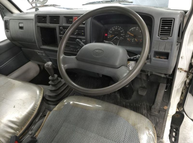  29550  TOYOTA DYNA  1998  