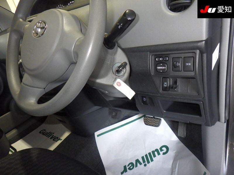  29555  TOYOTA SIENTA  2009  