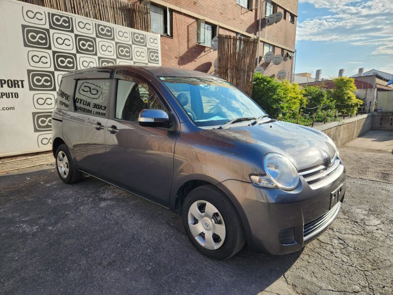  29555  TOYOTA SIENTA  2009  