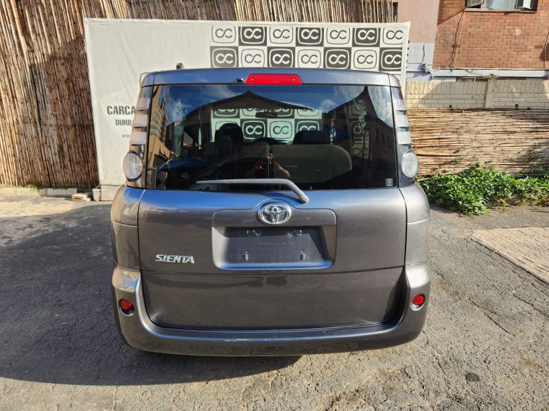  29555  TOYOTA SIENTA  2009  